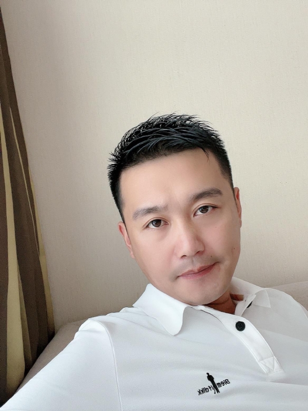 笑望人非的第一张照片--惠州相亲服务中心