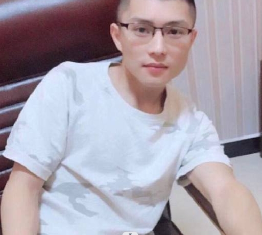 辉辉辉的第一张照片--惠州相亲服务中心