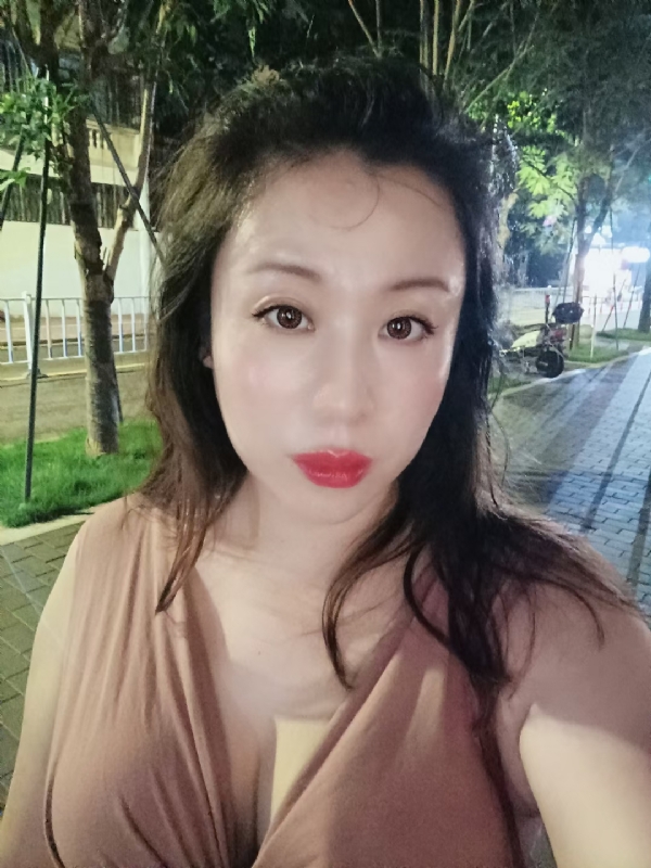 叶子青青的第一张照片--惠州相亲服务中心