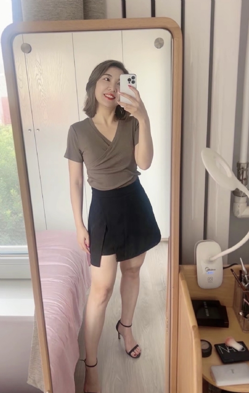 丽波的第二张照片--惠州相亲服务中心