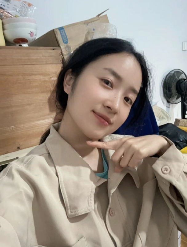 多喝热水的第二张照片--惠州相亲服务中心