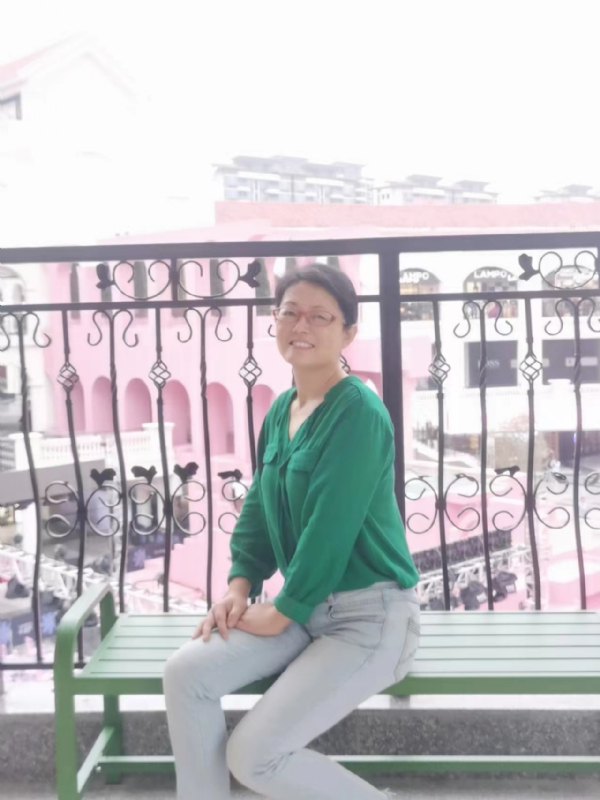 丽华的第三张照片--惠州相亲服务中心