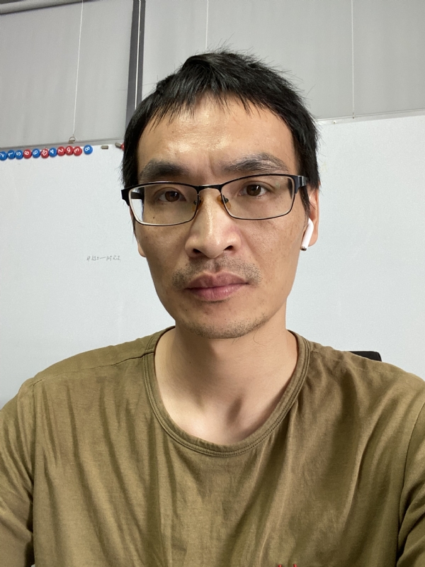 孤独的根号三的第一张照片--惠州相亲服务中心