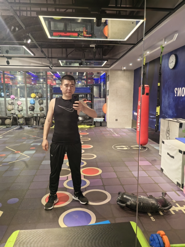 哈哈哈哈哈的第一张照片--惠州相亲服务中心