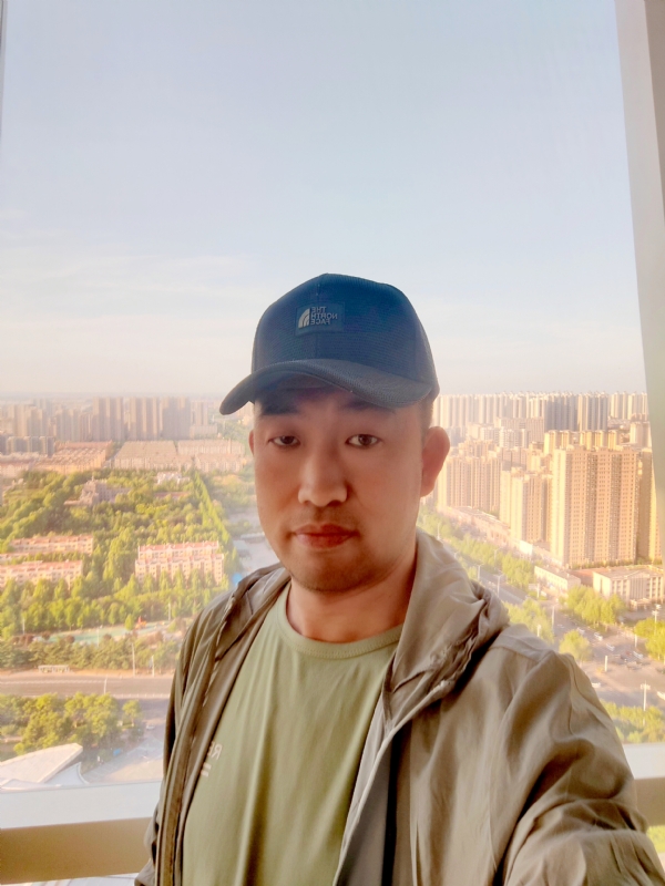 勇攀高峰的第二张照片--惠州相亲服务中心