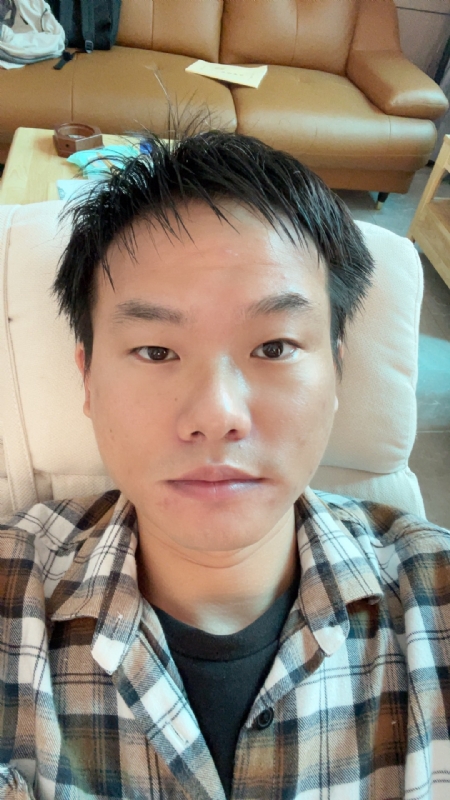 向日葵的第一张照片--惠州相亲服务中心