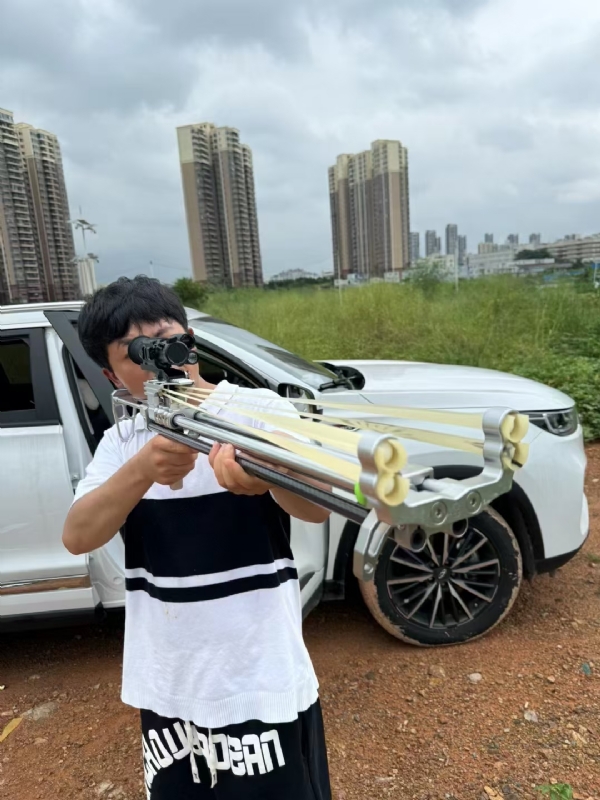 凌其飞的第一张照片--惠州相亲服务中心