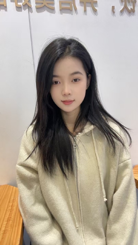 草莓奶昔的第一张照片--惠州相亲服务中心