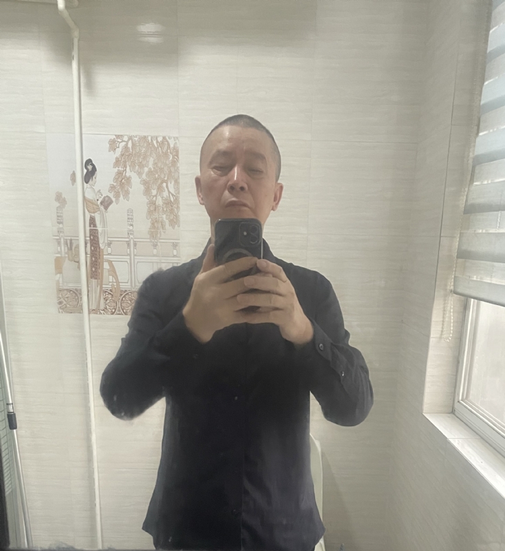 荣哥的第一张照片--惠州相亲服务中心