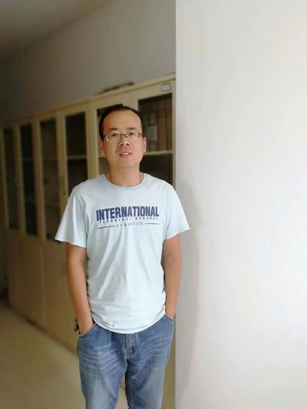 黄土麦田的第三张照片--惠州相亲服务中心
