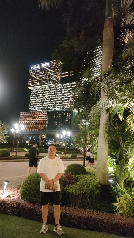 熟悉的身影的第一张照片--惠州相亲服务中心