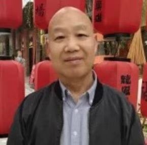 教师作家诗人的第一张照片--惠州相亲服务中心