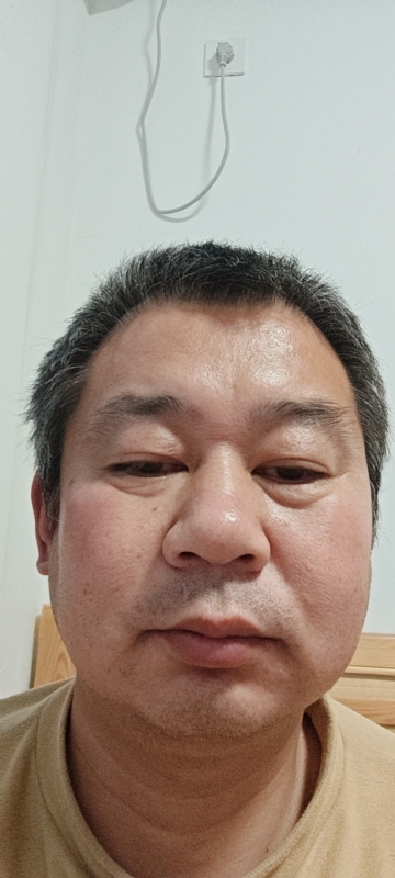 龙万的第一张照片--惠州相亲服务中心