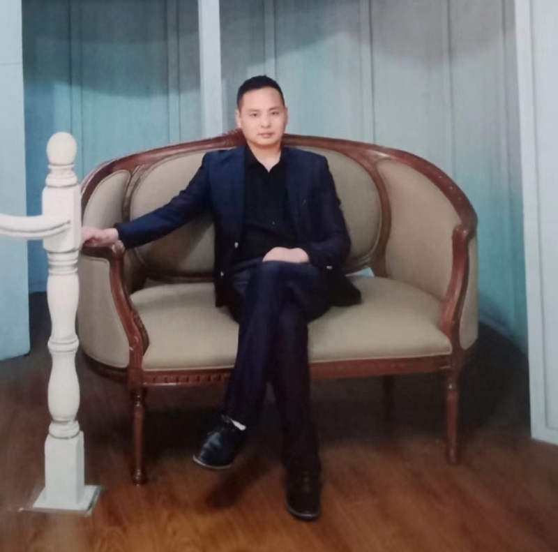 龙行天下的第二张照片--惠州相亲服务中心