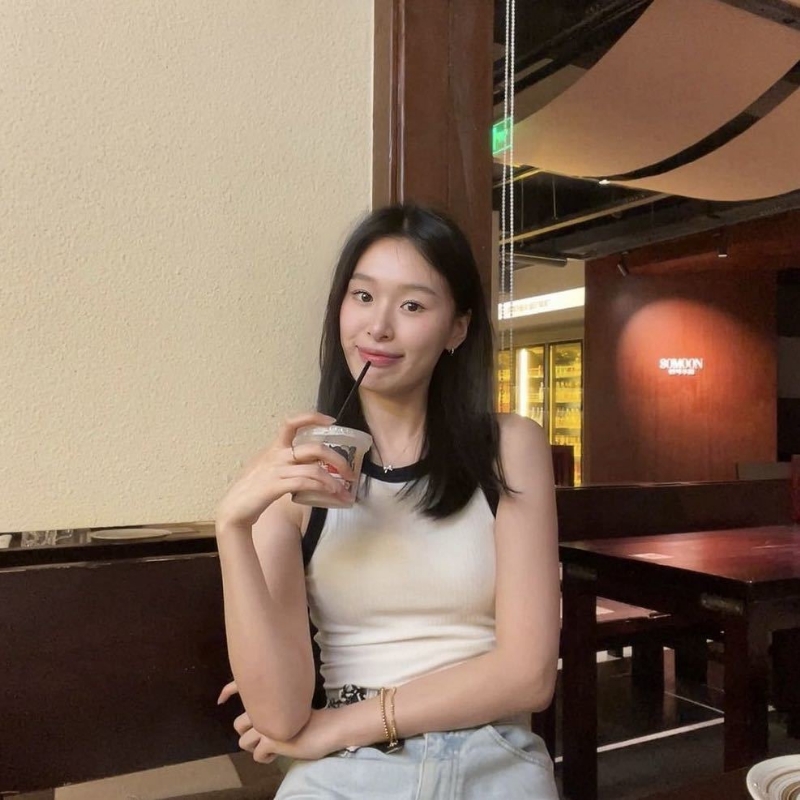羽毛的第一张照片--惠州相亲服务中心