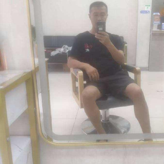 闫杰的第一张照片--惠州相亲服务中心