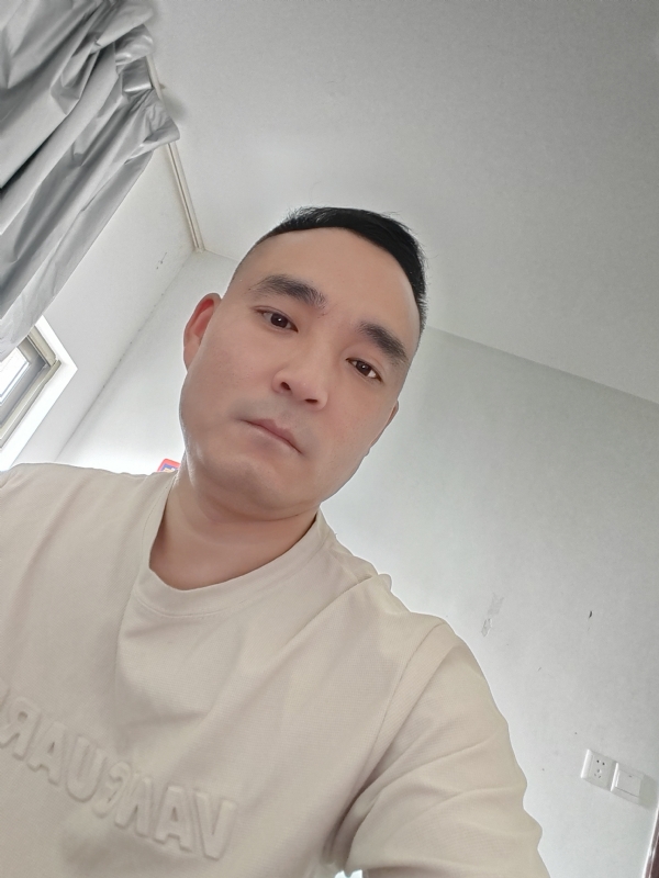 小锋的第一张照片--惠州相亲服务中心