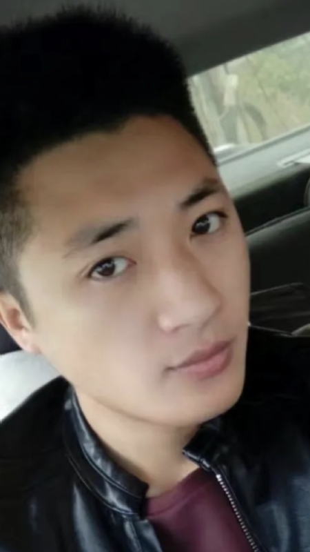 小汤米的第二张照片--惠州相亲服务中心