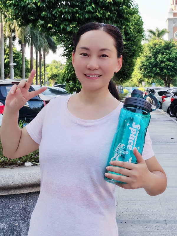 铿锵玫瑰的第三张照片--惠州相亲服务中心
