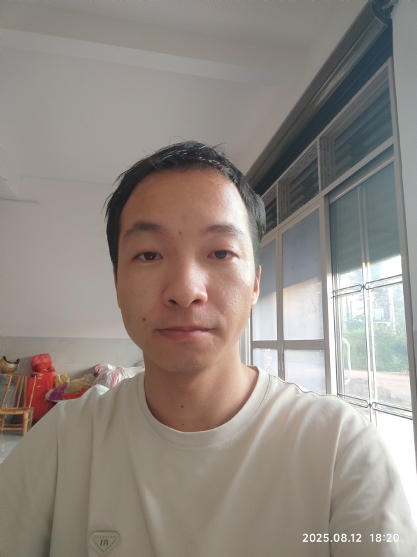 杨培鑫的第一张照片--惠州相亲服务中心