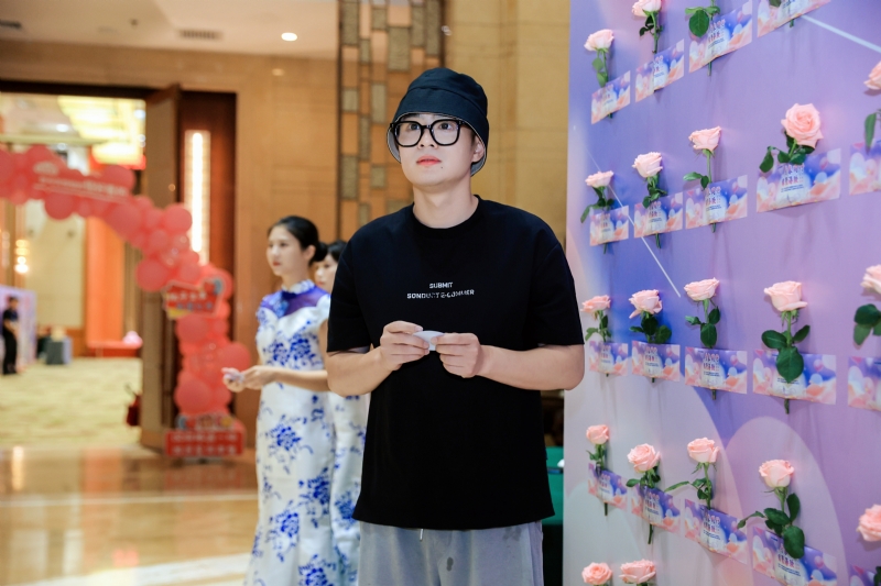 被驯服的象的第一张照片--惠州相亲服务中心