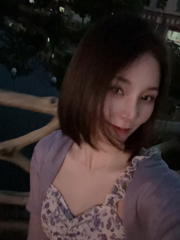 小小的第三张照片--惠州相亲服务中心