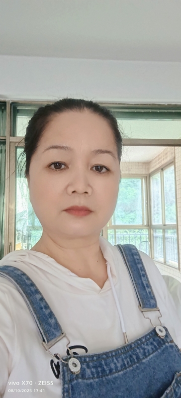 小巧玲珑的第一张照片--惠州相亲服务中心