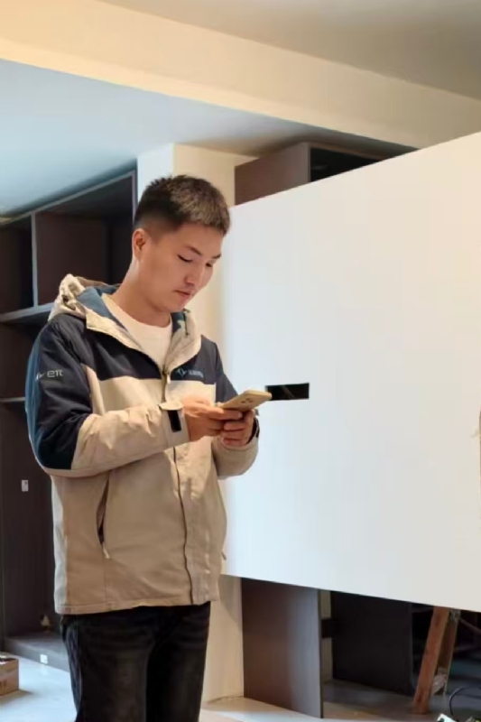 熊展的第一张照片--惠州相亲服务中心