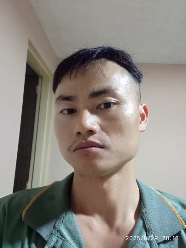 自简的第二张照片--惠州相亲服务中心