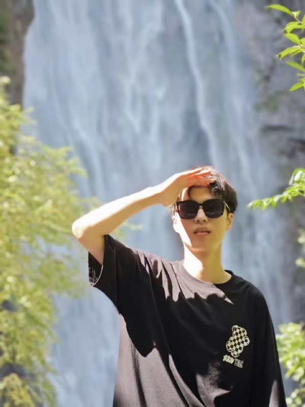 大橙子的第一张照片--惠州相亲服务中心