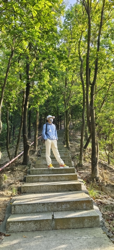 书衣的第三张照片--惠州相亲服务中心