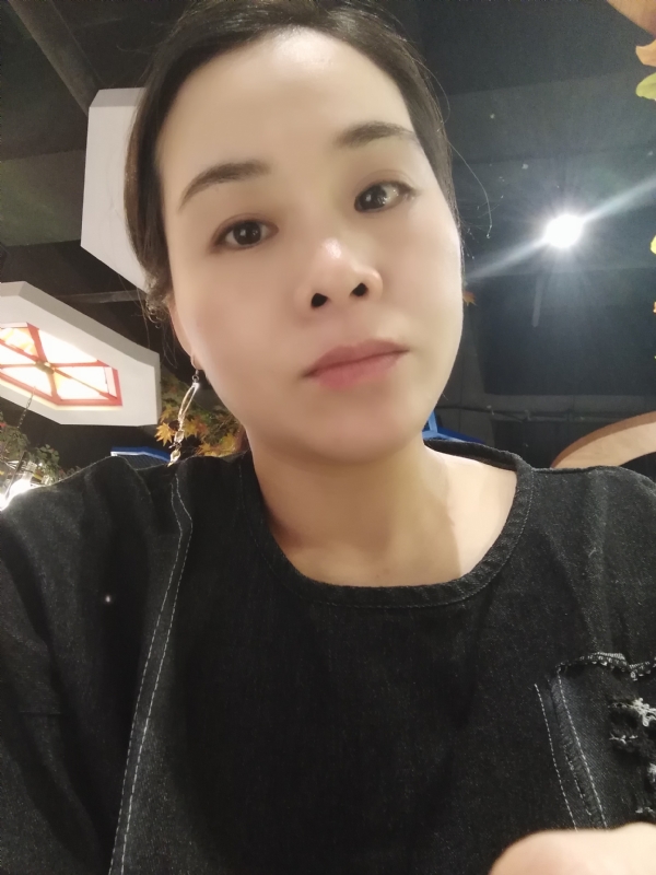 喜欢黑巧的第一张照片--惠州相亲服务中心